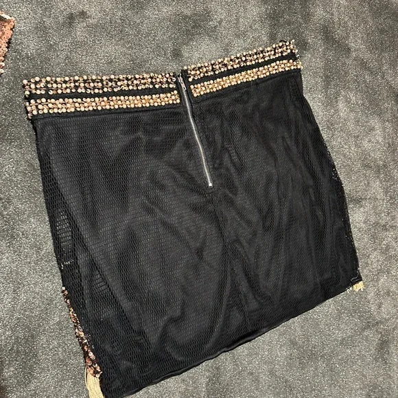 Fashion Nova STUNNING fringe, top and skirt - Picture 6 of 9